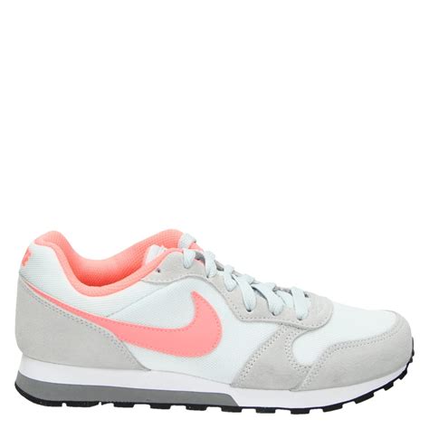 dames nike maat 35|Nike Schoenen voor dames Maat 35 online .